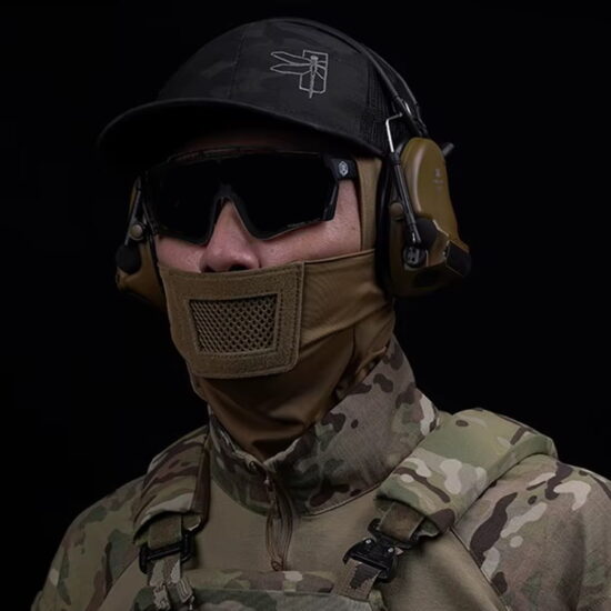Airsoft_Sturmhaube_Balaclava_mit_Mesh_Mundschutz_Anwendung.jpg