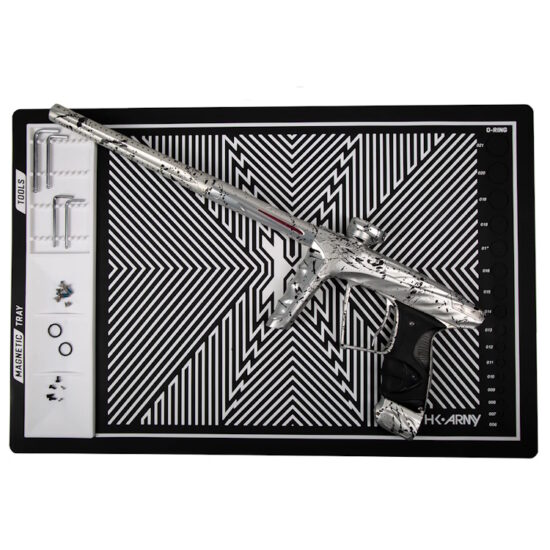 HK_Army_MagMat_Magnetic_Tech_Mat_schwarz_weiss_markierer.jpg