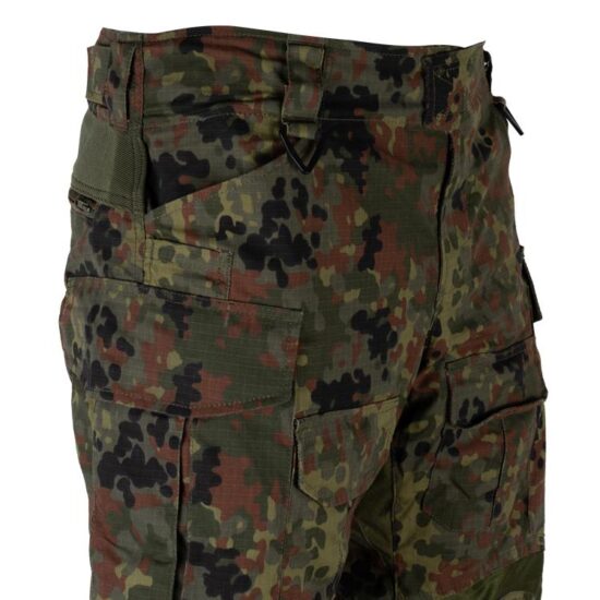 Delta_Six_Tactical_Pants_Combat_Pants_V3_mit_Protectoren_Flecktarn_bund.jpg